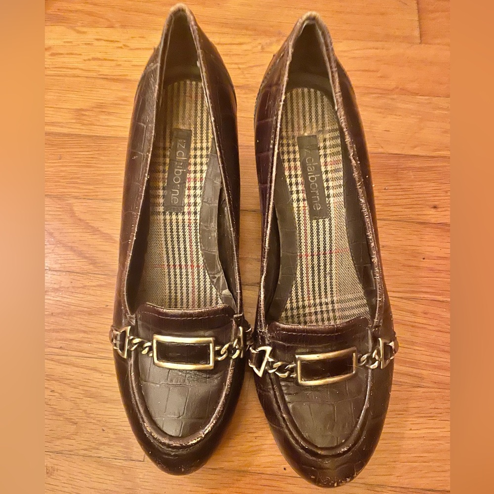 Liz Claiborne geeked brown buckled loafers size 7.5